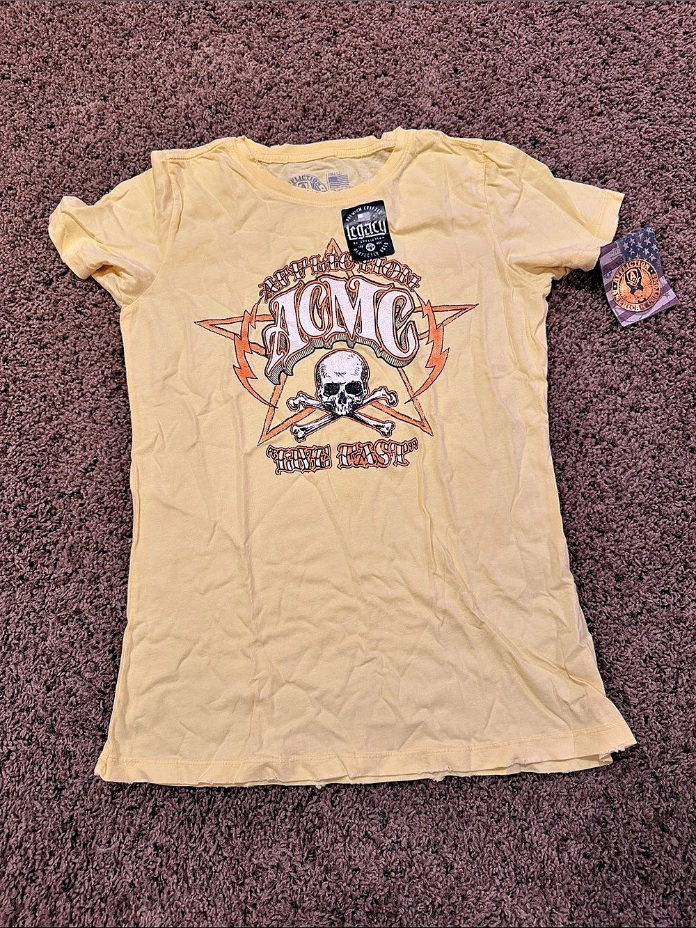 American Eagle ACMC Eagles Small/Small Tee Graphic Tee in Yellow Size Small NWT